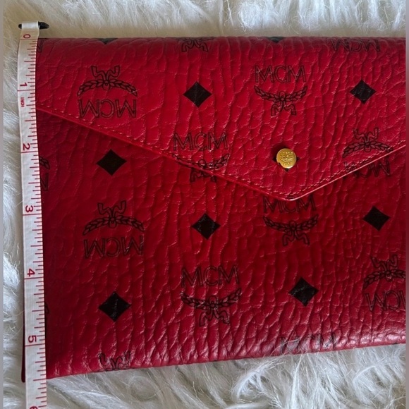 MCM envelop pouch